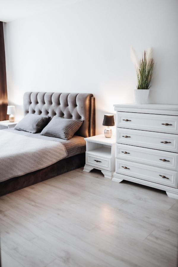 Luxury Apartments In City Center, Siauliai Esterno foto